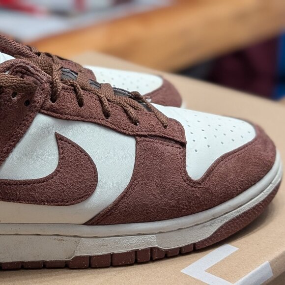 Women's Nike Dunk Low Sneakers - Picture 3 of 4